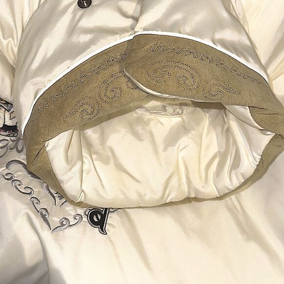 Vintage Bogner heavily embroidered Elephant Design white ski jacket 4 - Picture 14 of 15